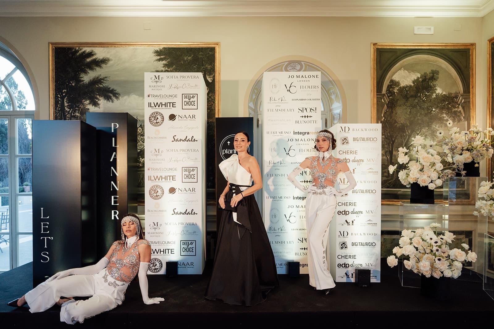 Black Carpet Let's Planner